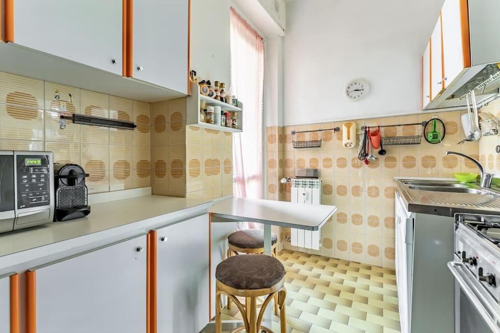 Attico Montiglio - Panorama-Wifi Apartment Collebeato Luaran gambar