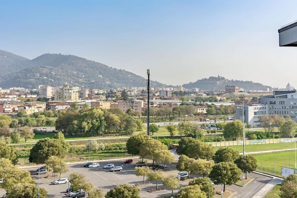 Attico Montiglio - Panorama-Wifi Apartment Collebeato Luaran gambar
